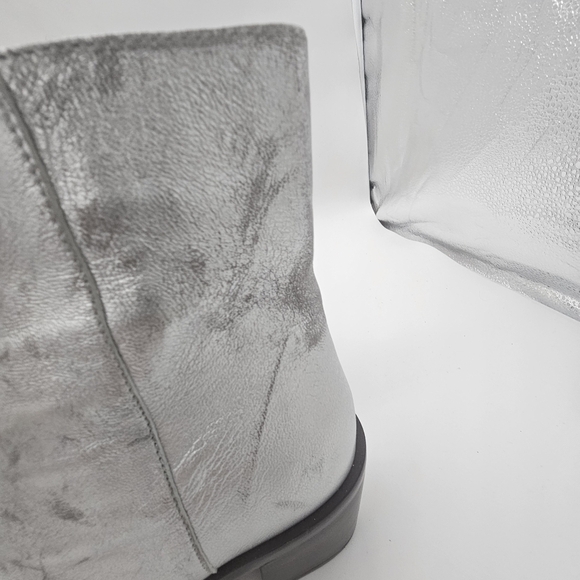 Madewell Darcy Ankle Boot Silver Metallic Stacked Heel Zip-Up Size 9 - Picture 11 of 16